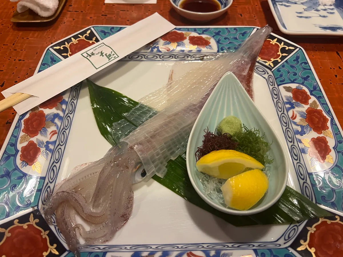 博多の夜の イカ刺し